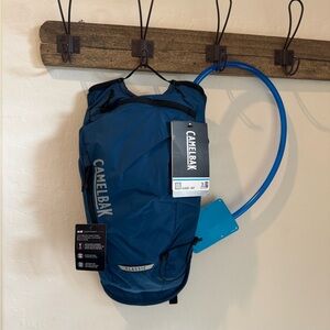 CamelBak Classic Light  Hydration Backpack 2L / 70 oz  NWT